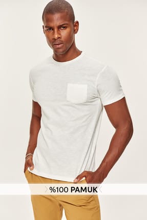 Trendyol -  Yaka Cep Detaylı %100 Pamuk Tişört Çok Uygun Fiyata Satışta!